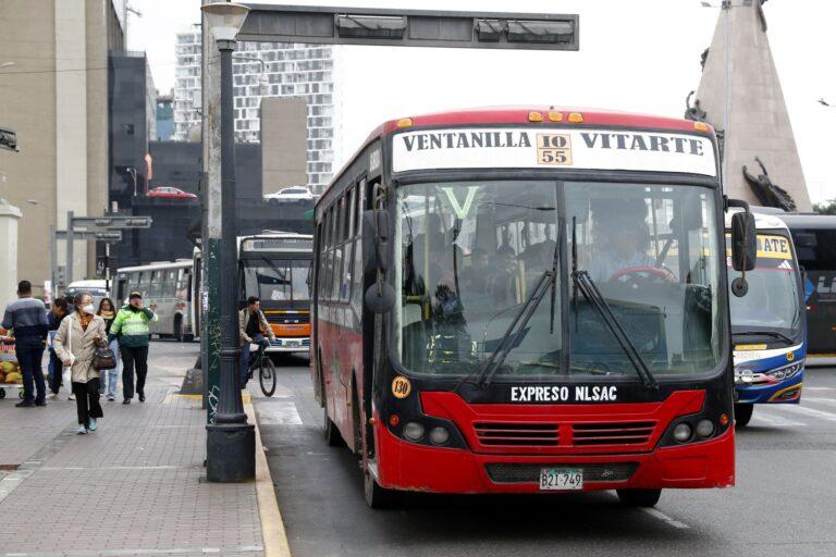 Más empresas de transporte desisten de ir a paro desde mañana y operarán con normalidad