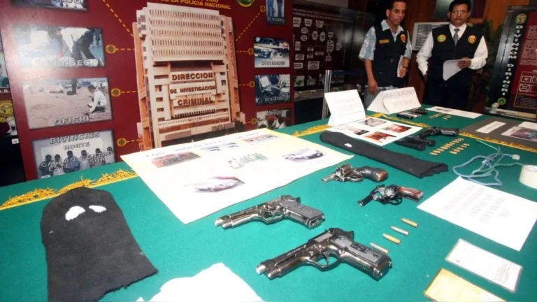 Armas incautadas vuelven a ser usadas por delincuentes en Lima: investigación revela alarmante irregularidad