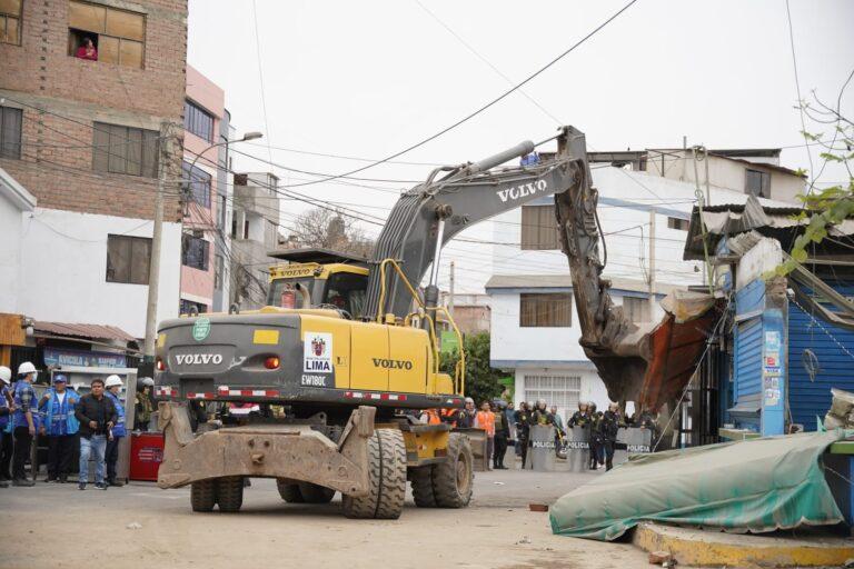 Municipalidad de Lima recupera espacio público de 3km en la Vía Expresa Sur