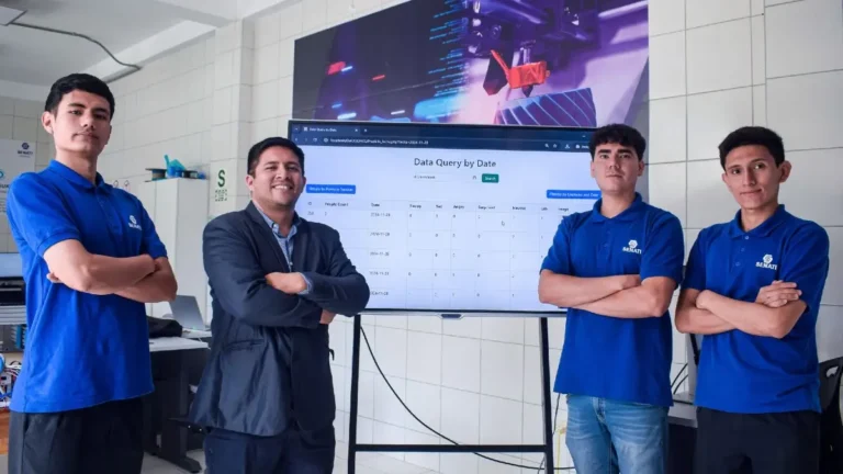 Equipo peruano destaca en hackatón internacional con innovadora herramienta educativa basada en inteligencia artificial