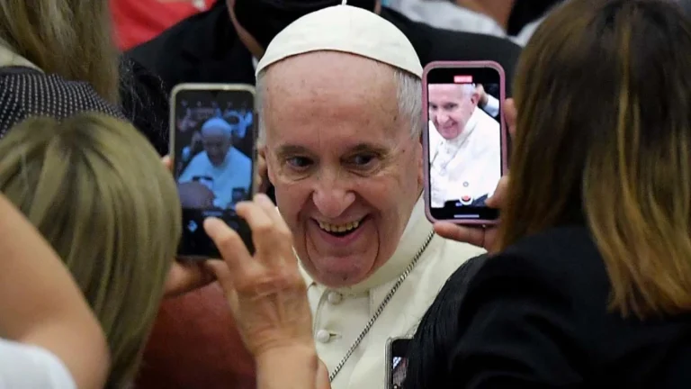 El papa Francisco y la inteligencia artificial: un legado de ética y humanidad en la era digital