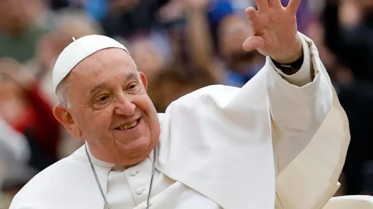 El mundo despide al papa Francisco: así será la elección de su sucesor