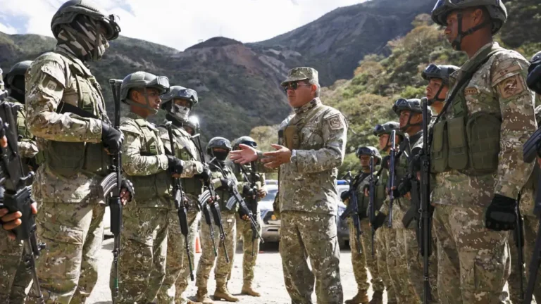 Operativo “Lobo” golpea con fuerza a la minería ilegal en Pataz: Fuerzas del orden incautan explosivos y armas