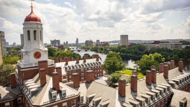 China y Japón rechazan veto de EE. UU. a estudiantes extranjeros en Harvard