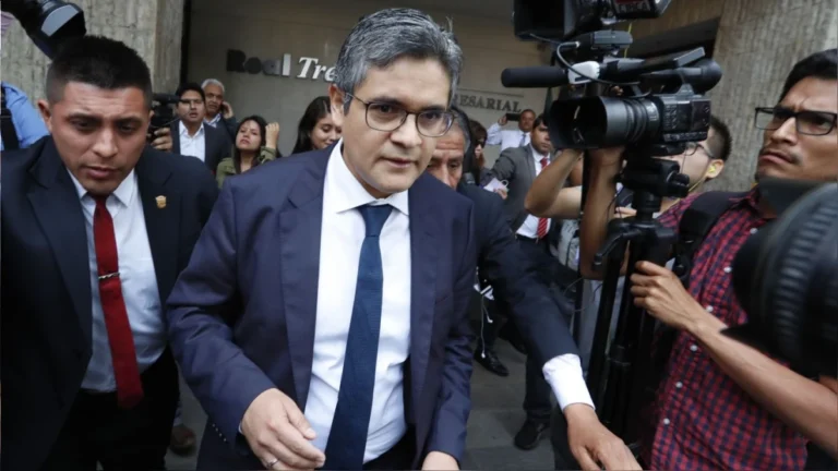 Fiscal Domingo Pérez denuncia inacción ante audios que revelan complot en su contra