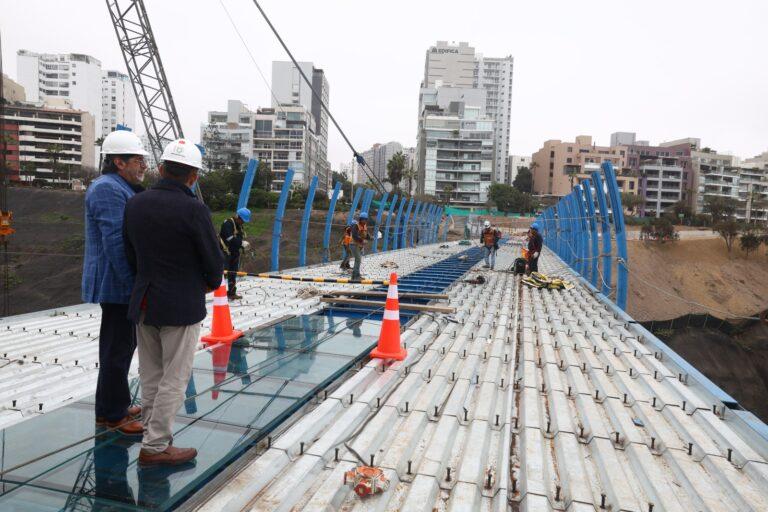 Inician desmontaje de la grúa en la bajada Armendáriz por avances en el Corredor Turístico Miraflores-Barranco