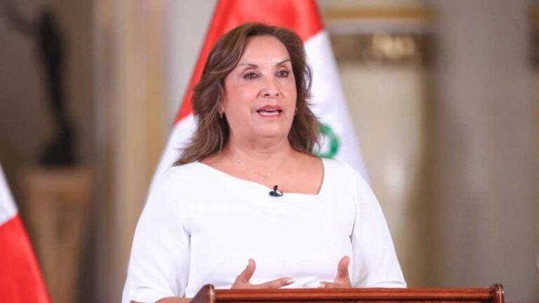 Dina Boluarte pide permiso al Congreso para viajar al Vaticano